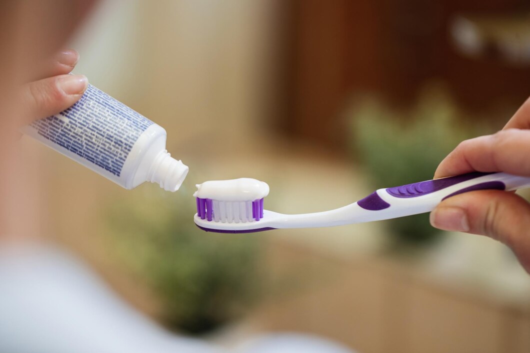 Jak skuteczne jest piaskowanie zębów w porównaniu do innych metod czyszczenia?
