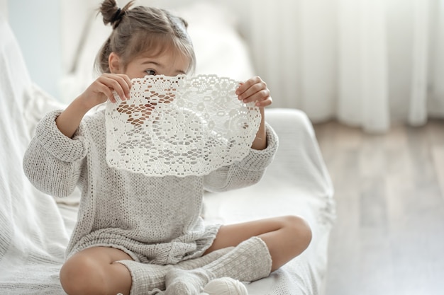Ręcznie Robione Ubranka dla Dzieci: Połączenie Stylu, Komfortu i Etyki